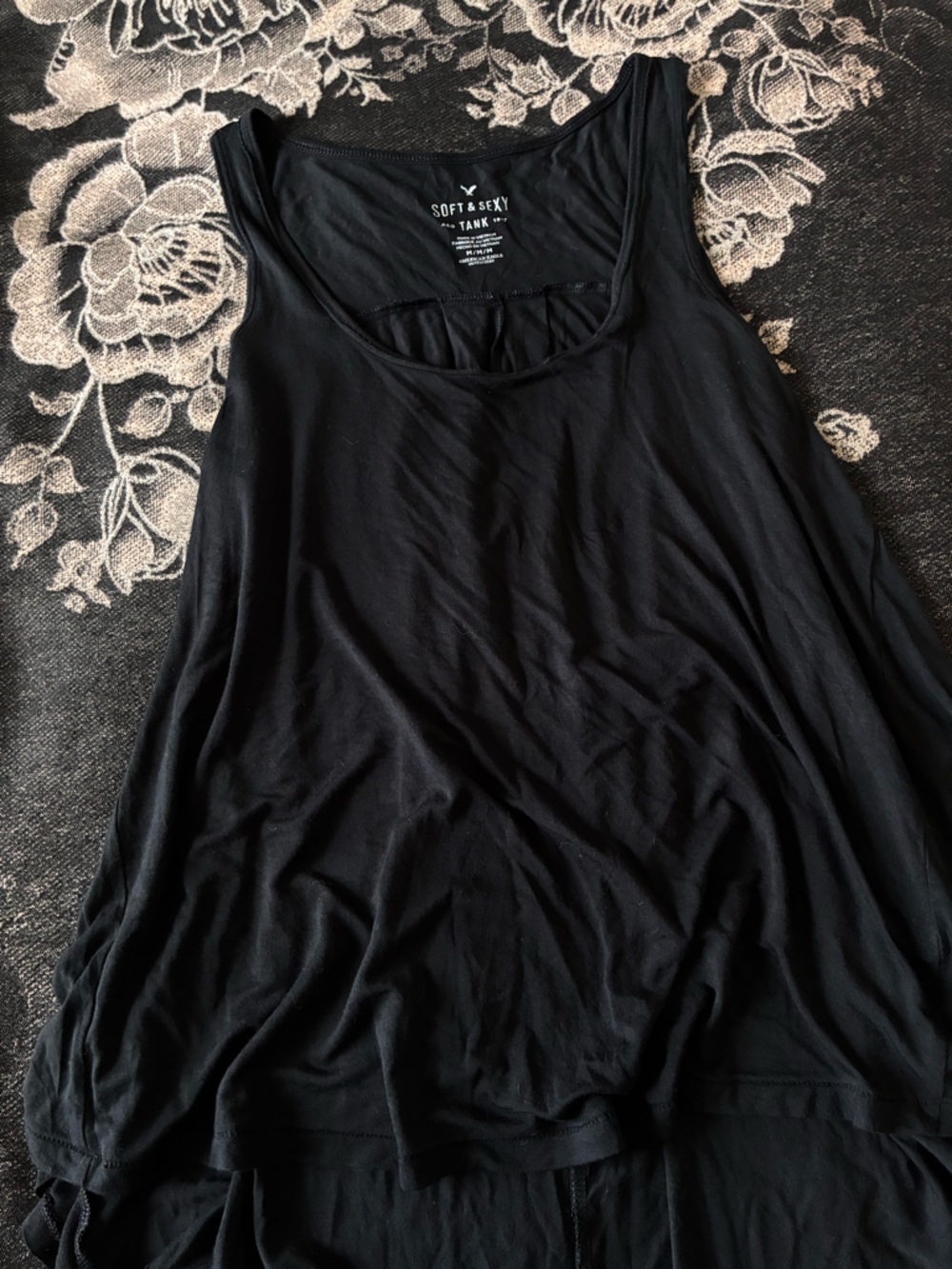American Eagle Outfitters Black Scoop Neck Tank - Picture 6 of 8